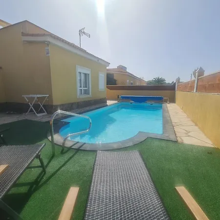 16 Con Piscina Privada Caleta De Fuste